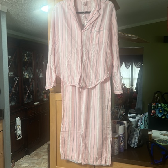 Victoria Secret pjs - Picture 5 of 6